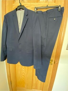 Express Men's Navy Two-Piece Suit Blazer & Pants